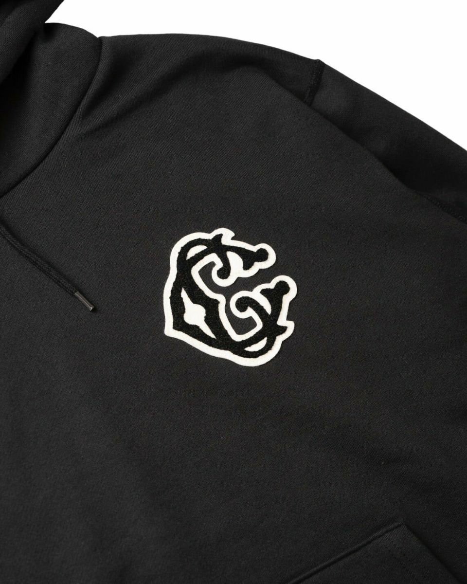 Classic【C】Logo wappen Hoodie (Black) | Classic clothing