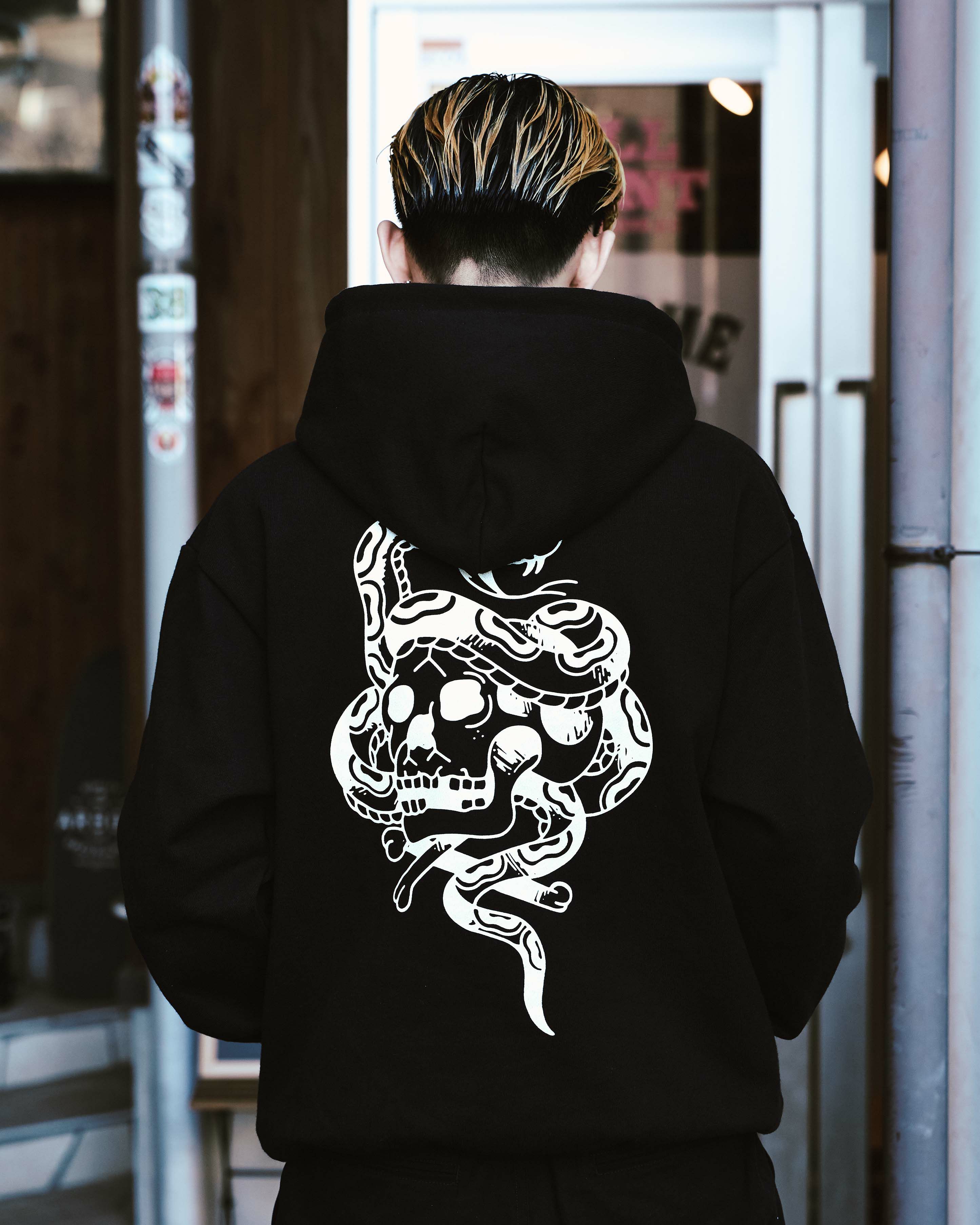 2COLOR】Skull snake Hoodie | Classic clothing